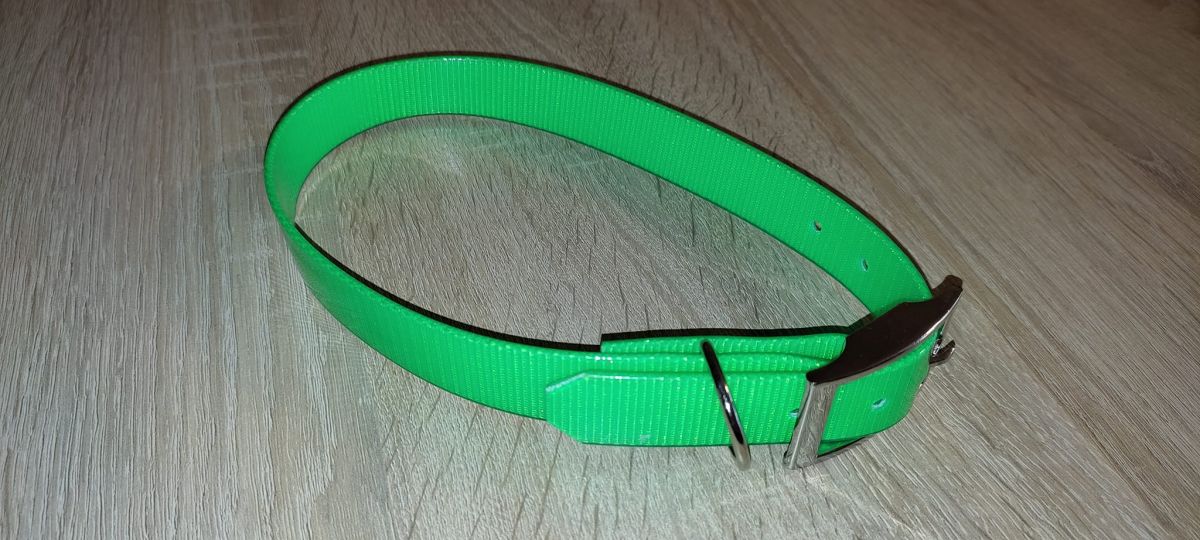 Obojky, výprodej - zelený, délka 40 - 50 cm, šíře 2,5 cm Daretex